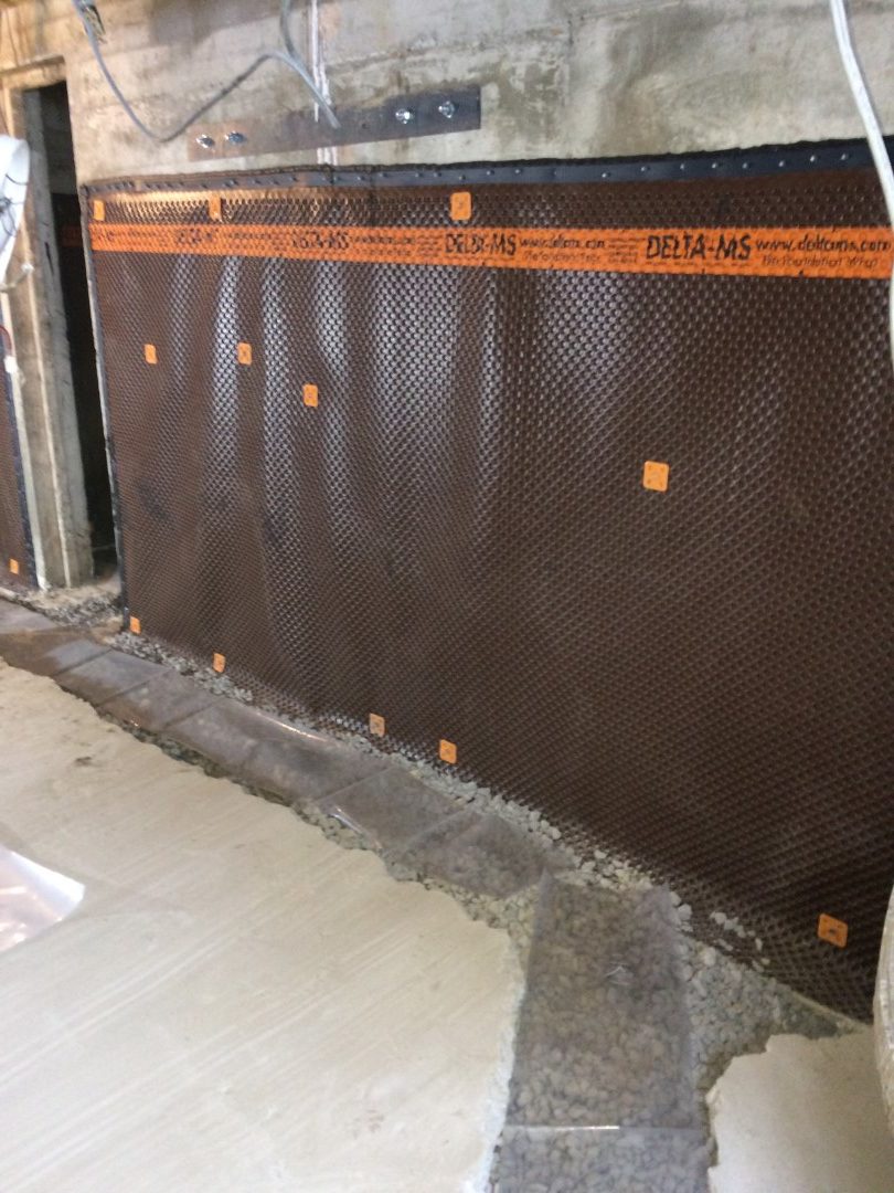 Entrepreneur Réparation Fissure Fondation offre ses services de réparation de fissure de béton de drain français et d'imperméabilisation de fondation partout à travers Montréal, Laval, Longueuil, Rive-Sud, Rive-Nord, Laurentides, Lanaudière … 